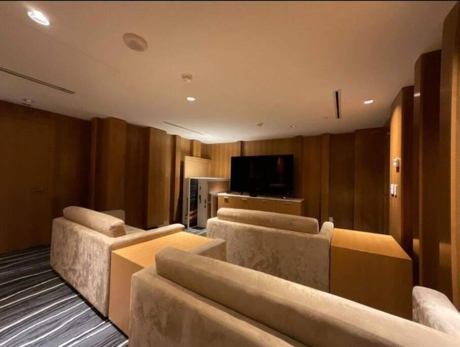 Cn Tower View With Free Parking, Pool, & More Amenities Toronto Exterior photo